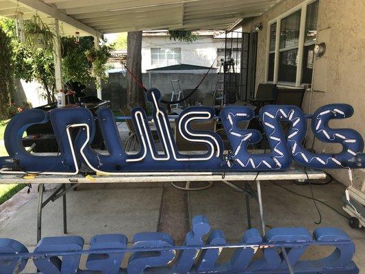 LED Sign for Cruisers Car Wash in Northridge, CA.