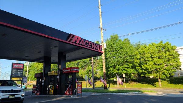 Raceway Gas Station