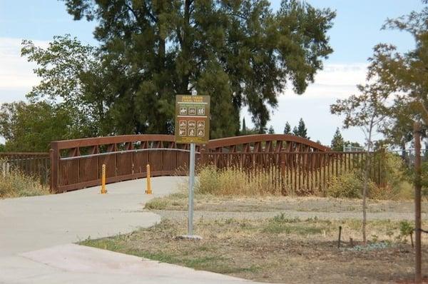 Bridgeway Island-Southport Town Center Bike Path