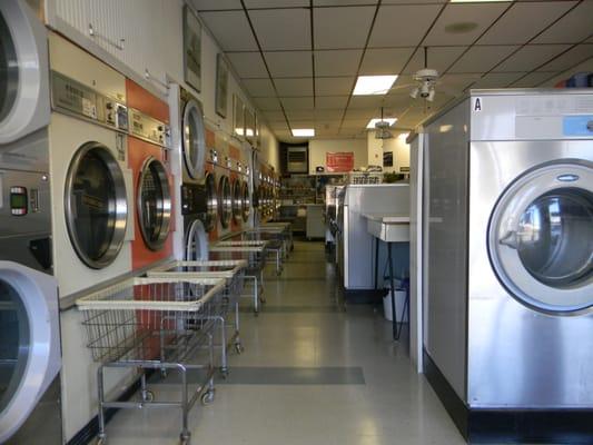 Micki's Laundromat