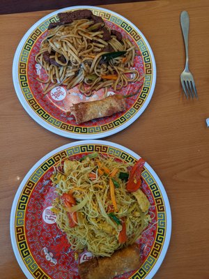 Chicken Singapore noodles and beef Lo Mein.