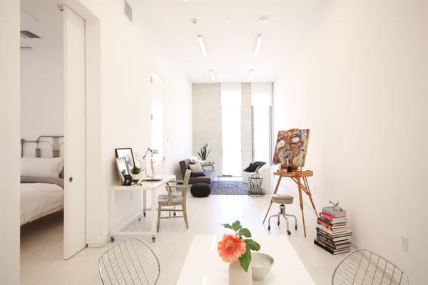 A bright and airy artist's studio loft (2013)