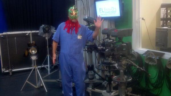 MrBedBug, on-the-set, @ MrBedBugTV, doing another segment for www.BedBugNewsReports.com