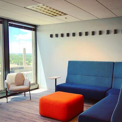 Jack Cooper Corporate Headquarters - Sitting Area Art by KHL Design Studio
Kansas City, MO