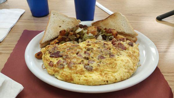 Meat Lovers Omelet with Toast & Fried Taters