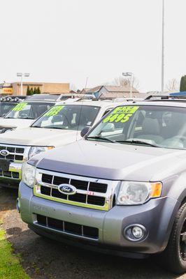 3,000 Mile Warranty! Clean Carfax! We Finance!