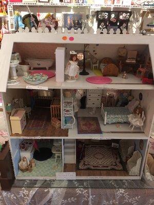 I just love this shop! Besides dolls they have doll houses too!