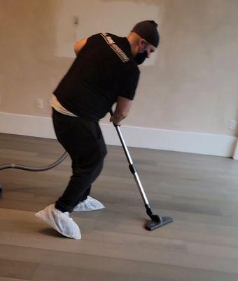 DEEP CLEANING YOUR WOOD FLOORS TO PERFECTION