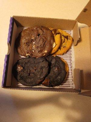 Insomnia Cookies