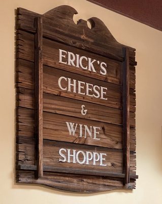 Store wood sign