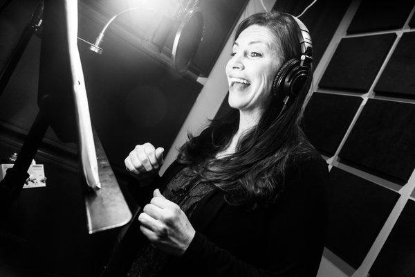 Jillian Ryan-Voice Over Artist