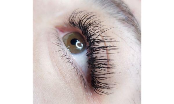 Individual EyeLash Extension