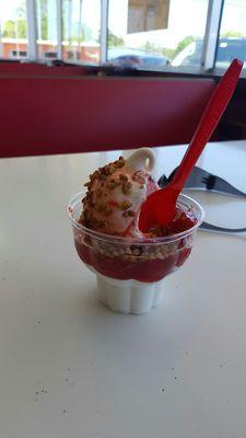 Strawberry sundae with nuts