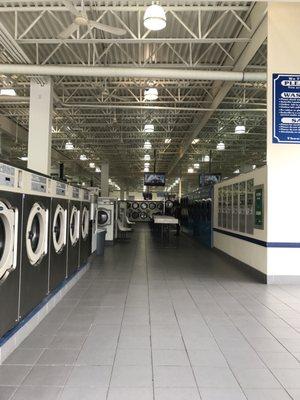 Plenty of washers & dryers!!!!