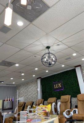 Lux Nails Spa