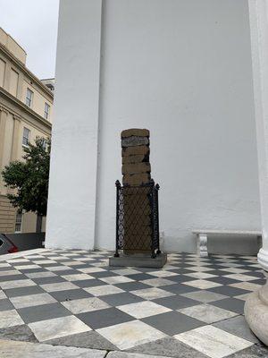 Pillar