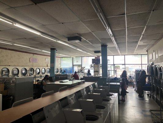 Full service laundromat