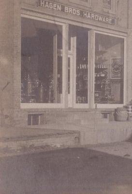 What this video store looked like 100 years ago