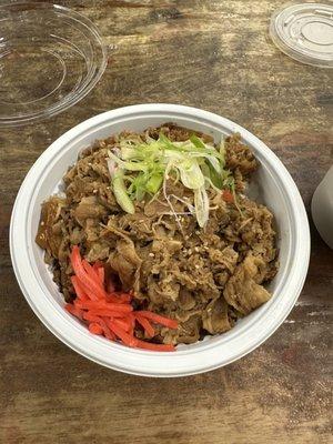 Regular sized beef sukiyaki bowl (came with miso soup)