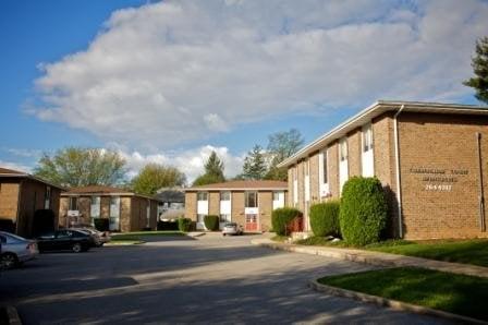 Cumberland Court Apartments - on Cumberland Ave.