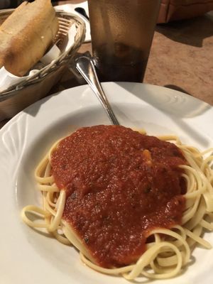 Linguini w/marinara sauce