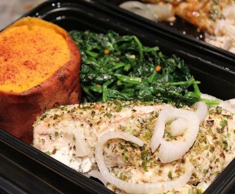 Customized meal prep- been baked chicken breast, sauteed spinach, baked sweet potatoe.