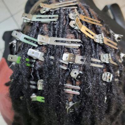 Adult loc retwist