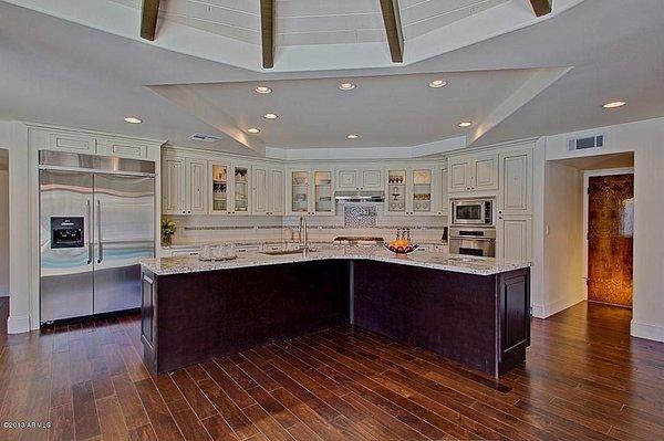 Traditional Kitchen Design.  Please call 480-650-4402 for any questions regarding specific materials.