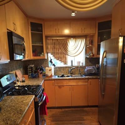 Deep kitchen Cleaning including the stove, inside/out oven, inside/out refrigerator and freezer!!