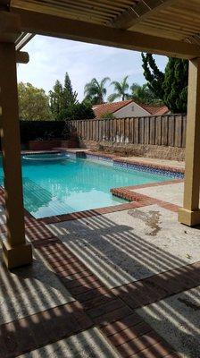 BRICK PLANTER/POOL BACK SPLASH DEMO & REMOVAL