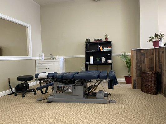 Chiropractic adjustment table