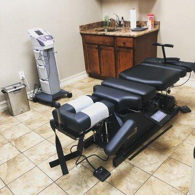 Chiropractic adjustment table