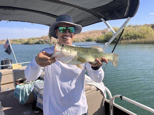 Large mouth Bass caught in Lake Havasu thanks to Capt. Ron!!