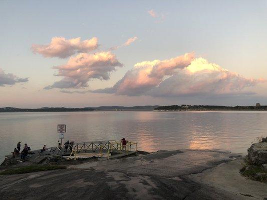 Sat 30 Nov 19... near sundown (and fishing isn't allowed on the dock, lol)!