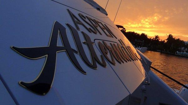 Stunning yachtsign on luxury yacht