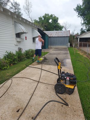 Make your driveways look new again! Call Nathan's Jack of All Trades and ask for Nathan Pinell (985)-293-1653