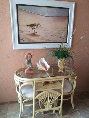 Honeymoon table and artwork from Southern Trends