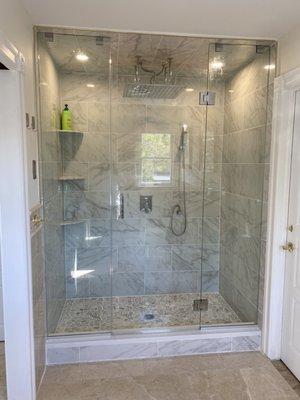 Frameless Shower