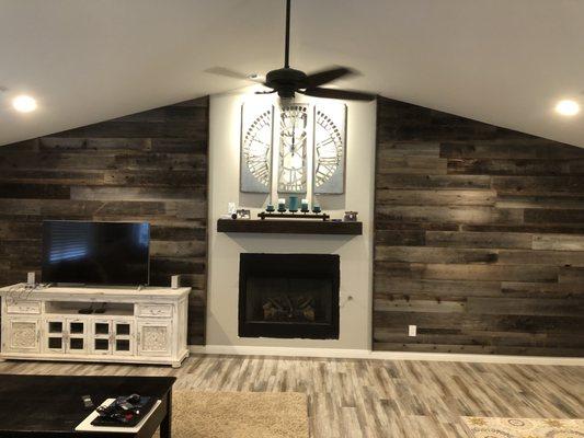 Wood wall Accents!