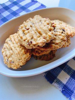 Oatmeal cranberry walnut cookies