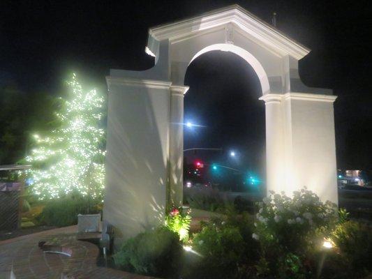 Memorial Arch, Saratoga, ca