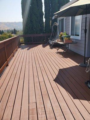 2nd floor deck