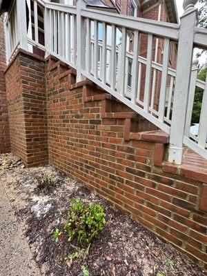 Do you have cracking mortar joints? We can help. Call now!