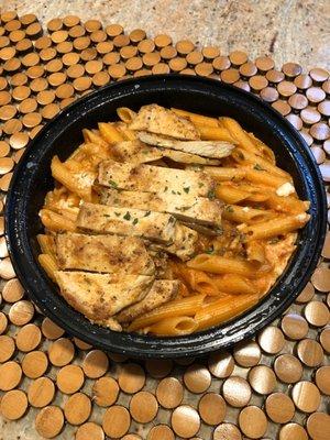 Penne Vodka with Grilled Chicken!