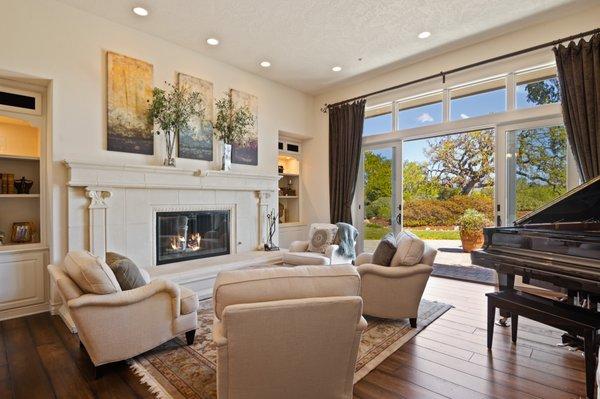 Monica Way - Stunning living room!