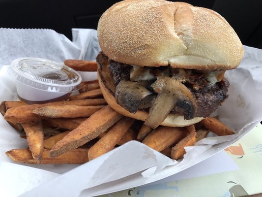 Mushroom bacon burger