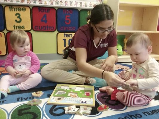 Industry leading infant and toddler curriculum, in Spanish!