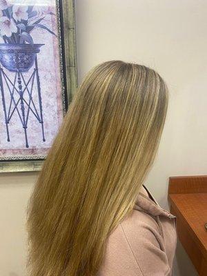 Balayage for spring summer college student low maintenance!