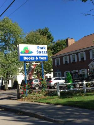 Park Street Books of Medfield -- 506 Main Street / Route 109, Medfield          Sign