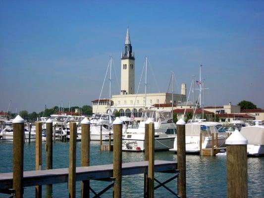 Grosse Pointe Yacht Club Harbor